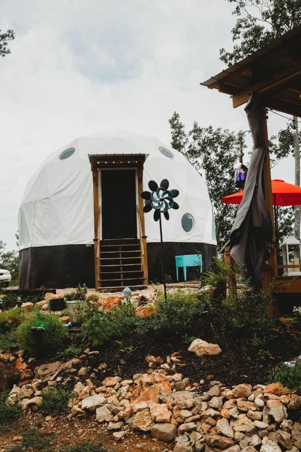 Hotel Waterfront Luxury Glamping Dome Rogersville Exterior foto