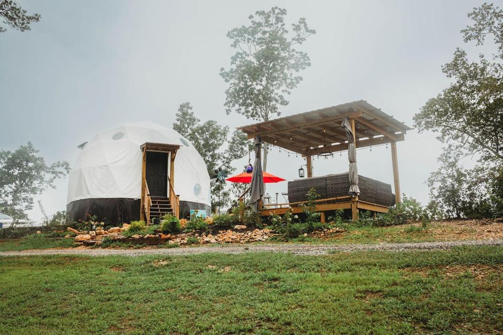 Hotel Waterfront Luxury Glamping Dome Rogersville Exterior foto